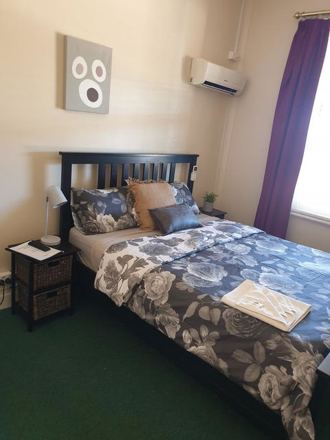 Junction Hotel Moora - Kingaroy Accommodation 3