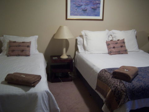 Scarborough - Oceanview 2 Bed, 2 Bathroom Apartment - Kingaroy Accommodation 12