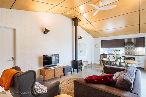 Stablebase - Kingaroy Accommodation 6