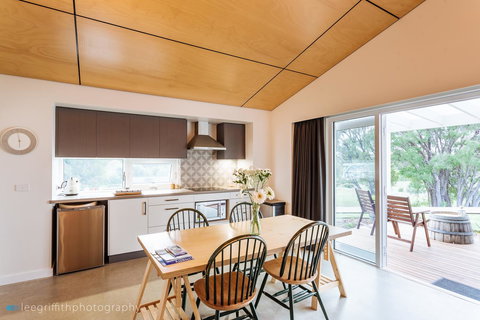 Stablebase - Kingaroy Accommodation 9