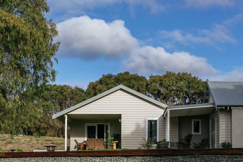 Stablebase - Kingaroy Accommodation 2