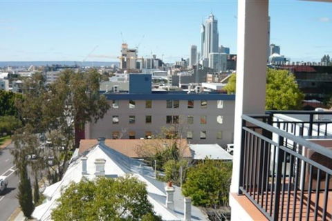 Colin St Apartment - Kingaroy Accommodation 0