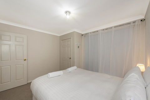 Scarborough Villa On Duke - Kingaroy Accommodation 20