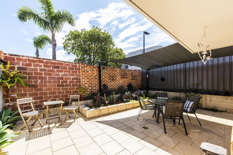 Scarborough Villa On Duke - Kingaroy Accommodation 3