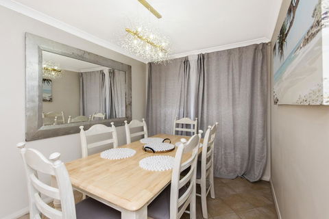 Scarborough Villa On Duke - Kingaroy Accommodation 21