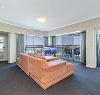 A 406 FANTASTIC OCEAN BEACH and MARINA VIEW APT AT SEASHELLS RESORT - Kingaroy Accommodation