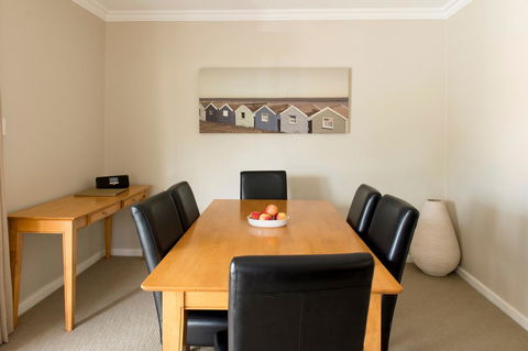The Marina Hotel - Mindarie - Kingaroy Accommodation 25