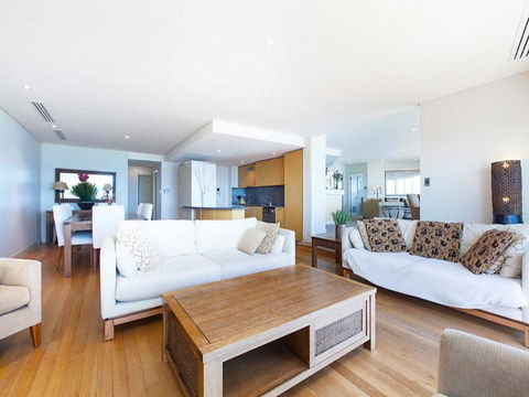 Beachfront Penthouse & Huge Terrace - Kingaroy Accommodation 0