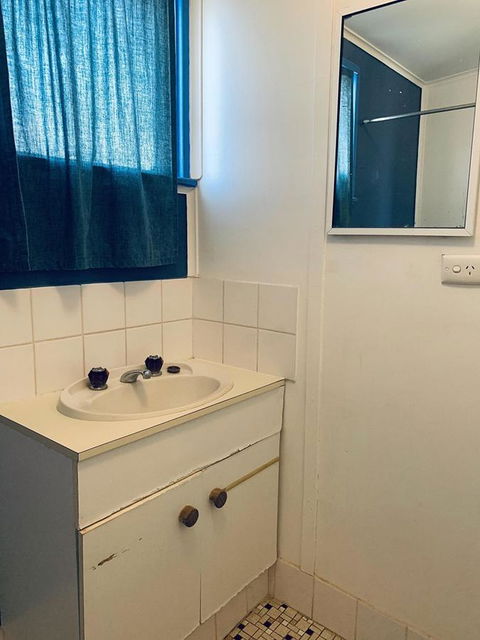 Shark Bay Cottages - Kingaroy Accommodation 30