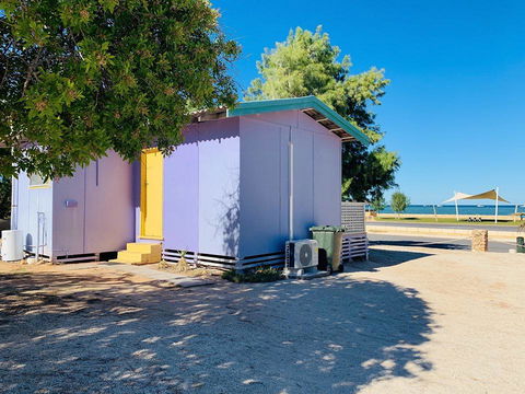 Shark Bay Cottages - Kingaroy Accommodation 40