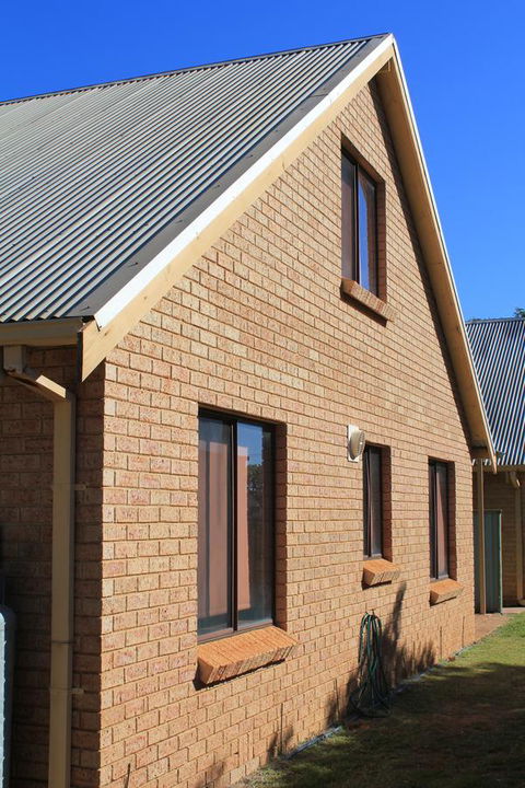 Kestrel Chalets - Kingaroy Accommodation 22