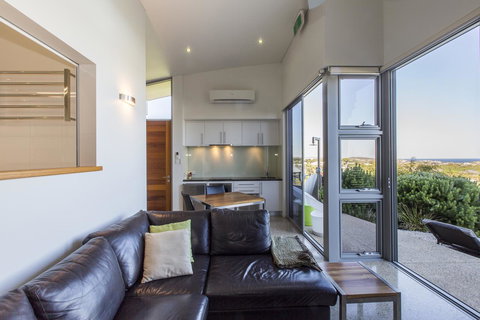 Aquatic Visions - Kingaroy Accommodation 10