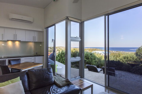 Aquatic Visions - Kingaroy Accommodation 13