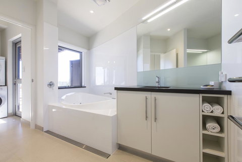 Aquatic Visions - Kingaroy Accommodation 19