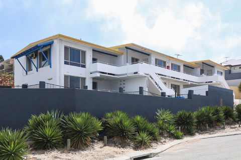 Scarborough Apartments - Kingaroy Accommodation 0