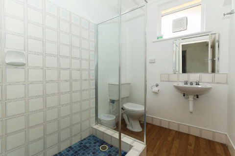 Scarborough Apartments - Kingaroy Accommodation 5