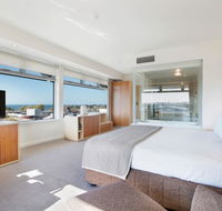 Quality Hotel Gateway Inn Devonport - Kingaroy Accommodation