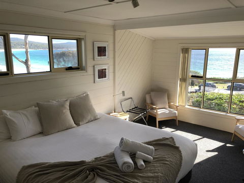 BINALONG BEACH COTTAGE Beachfront At Bay Of Fires Next To Restaurant - Kingaroy Accommodation 4