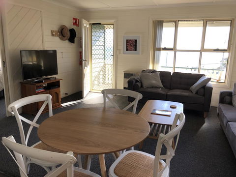 BINALONG BEACH COTTAGE Beachfront At Bay Of Fires Next To Restaurant - Kingaroy Accommodation 5