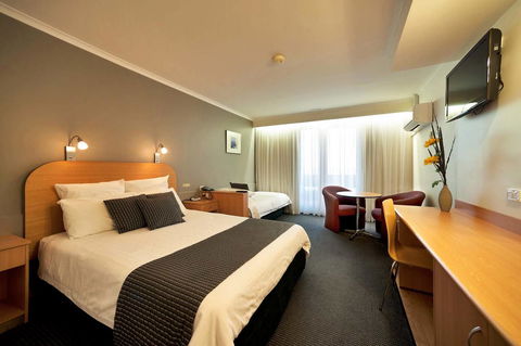 Beachfront Voyager Motor Inn - Kingaroy Accommodation 1