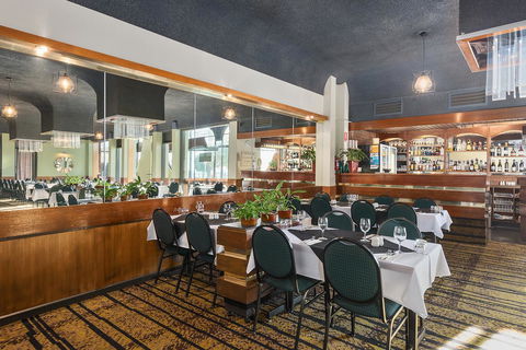 Beachfront Voyager Motor Inn - Kingaroy Accommodation 3