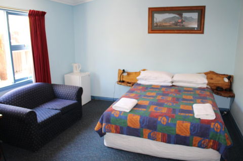 Tullah Lakeside Lodge - Kingaroy Accommodation 10