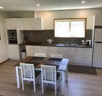 Loma Cottages - Kingaroy Accommodation