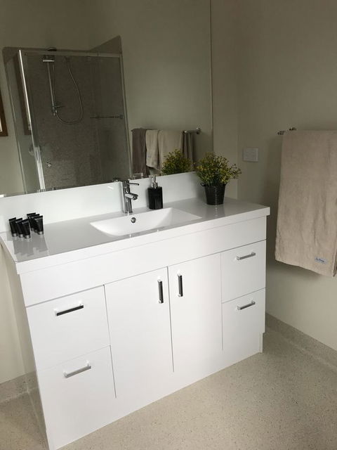 Loma Cottages - Kingaroy Accommodation 11