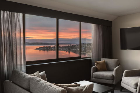 Wrest Point - Kingaroy Accommodation 7
