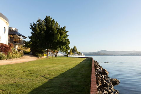 Wrest Point - Kingaroy Accommodation 1