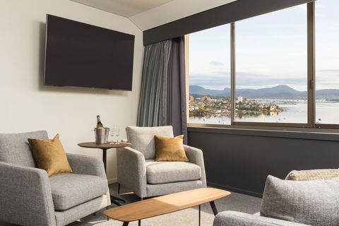 Wrest Point - Kingaroy Accommodation 5
