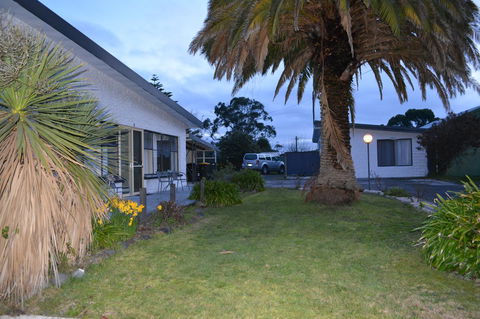 Smugglers Rest Apartments Dover - Kingaroy Accommodation 27