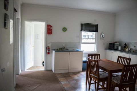 Giants Table And Cottages - Kingaroy Accommodation 30