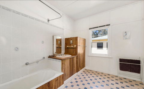 Giants Table And Cottages - Kingaroy Accommodation 12