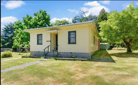 Giants Table And Cottages - Kingaroy Accommodation 2