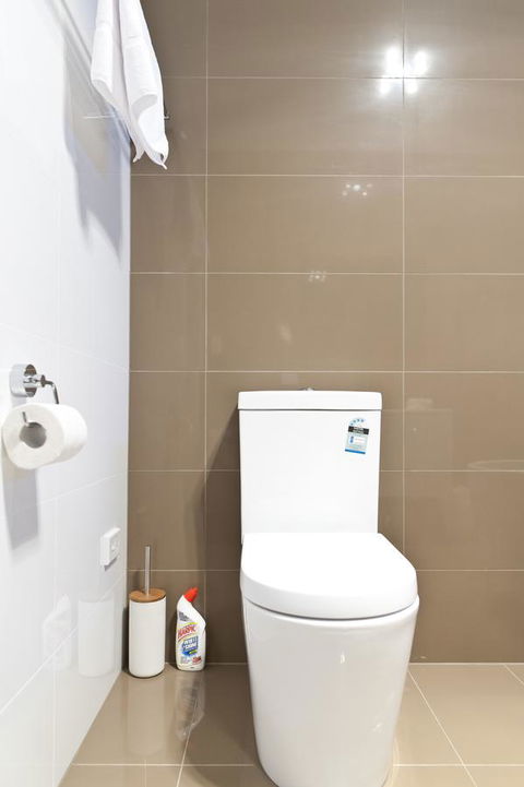 Sandy Bay Waterfront Home - Kingaroy Accommodation 3