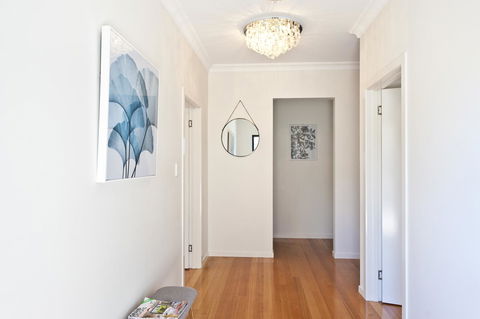 Sandy Bay Waterfront Home - Kingaroy Accommodation 25