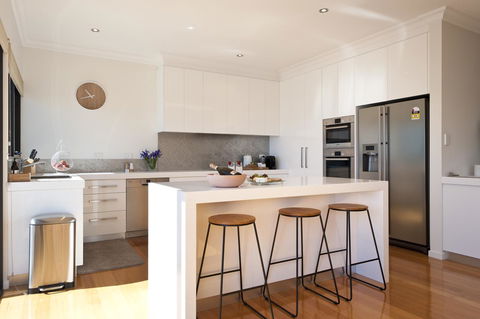 Sandy Bay Waterfront Home - Kingaroy Accommodation 10