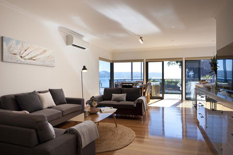 Sandy Bay Waterfront Home - Kingaroy Accommodation 29