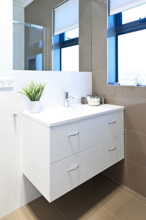 Sandy Bay Waterfront Home - Kingaroy Accommodation 34