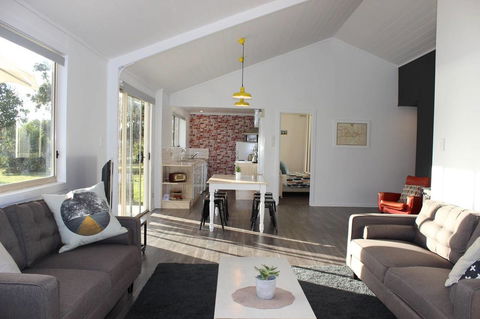 Boomers Retreat, Alonnah, Bruny Island - Kingaroy Accommodation 0