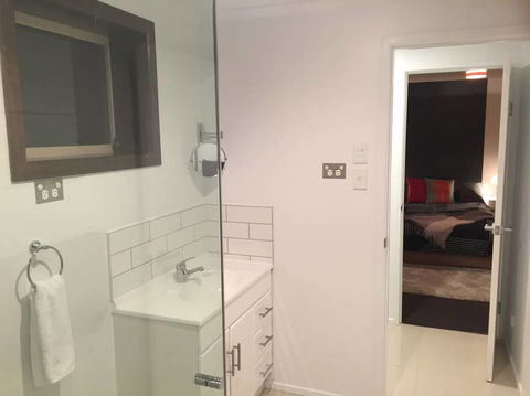 Boomers Retreat, Alonnah, Bruny Island - Kingaroy Accommodation 12