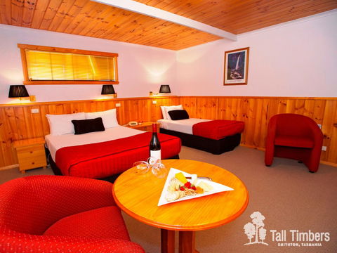 Tall Timbers Tasmania - Kingaroy Accommodation 1