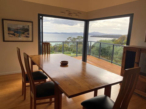 Convict Beach House - Kingaroy Accommodation 1