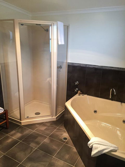 Stanley Hotel & Apartments - Kingaroy Accommodation 5