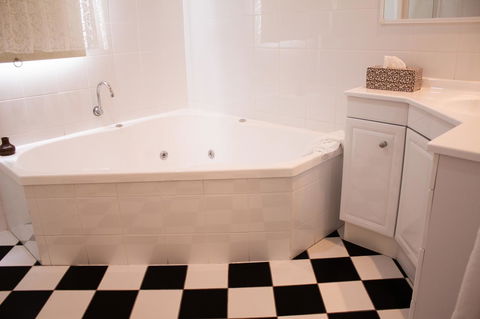 Stanley Hotel & Apartments - Kingaroy Accommodation 12