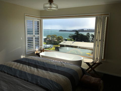 Couples Getaway On Bruny Island - Kingaroy Accommodation 29