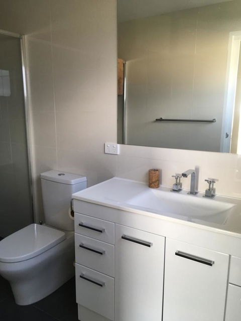 Couples Getaway On Bruny Island - Kingaroy Accommodation 4