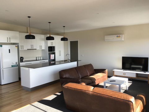 Couples Getaway On Bruny Island - Kingaroy Accommodation 17