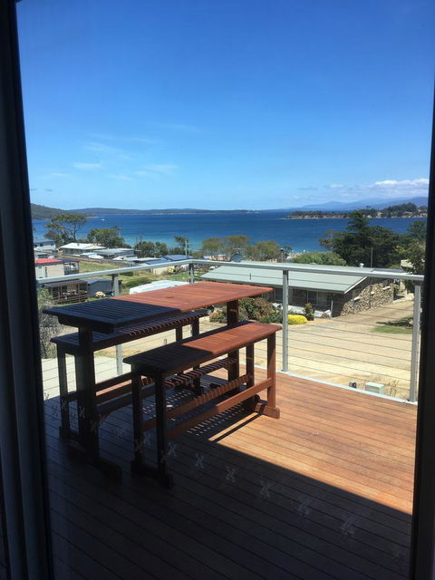 Couples Getaway On Bruny Island - Kingaroy Accommodation 9